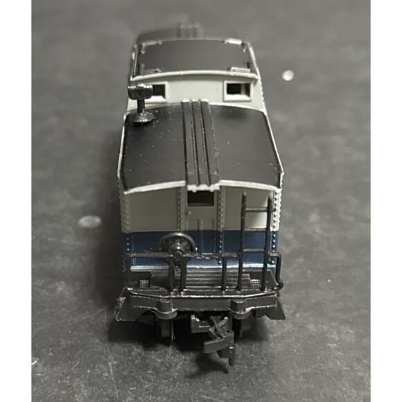 Life Like CSX Caboose Train HO Scale Model Transportation Vintage - Picture 4 of 7